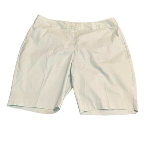 Greg Norman Women’s Moisture Wicking Easy Care Golf Shorts Size 12 NWT NEW